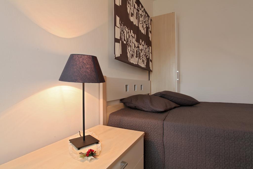 B&B Residenza Bianco Alle Grotte Di Castellana Castellana Grotte Room photo
